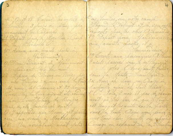 [Carnet de guerre de Alfred Royer].- [S.l.] : l'auteur, 1914.- 1 cahier : crayon, ms., 71p. ; 15 x 9,5 cm.