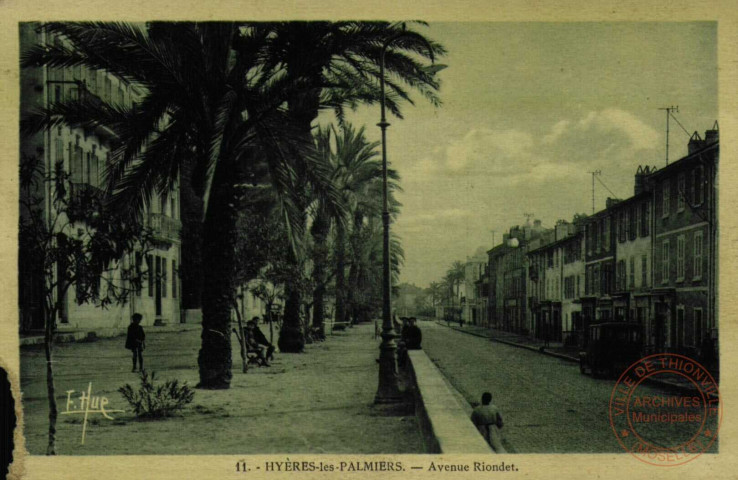 HYERES-LES-PALMIERS. - Avenue Riondet.