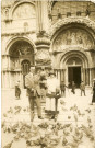 [Photographie de Gabrielle Hourte avec Jean Paul Julien son mari, à Venise dans les années 1920]