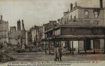 Reims (Marne) - Place des Marchés après le bombardement des allemands