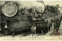 Grève des Cheminots (1910) - Locomotive dételée par les grévistes et placée en travers d'un aiguillage - C'est la thune qu'ils auront