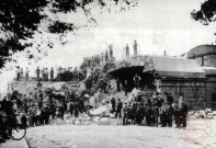 Le démantèlement des fortifications de Thionville 1902-1903. La démolition de la porte de Metz 1903.