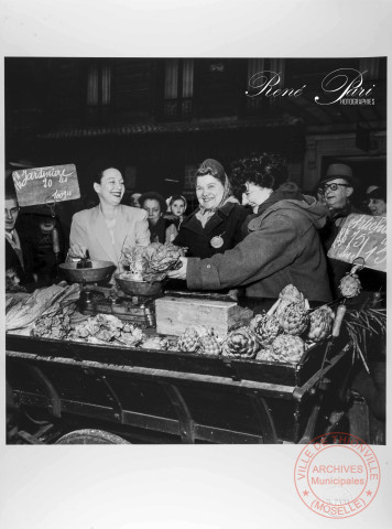 Arletty (nom de scène de l'actrice Léonie Bathiat) vers 1950