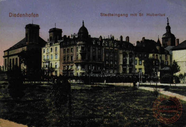 Diedenhofen - Stadeingang mit St Hubertus