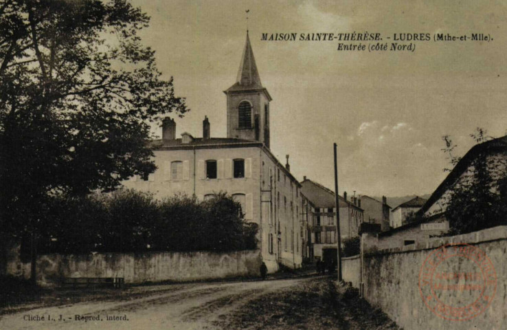 Maison Sainte-Thérèse. Ludres ( Meurthe-et-Moselle). Entrée (Côté Nord).