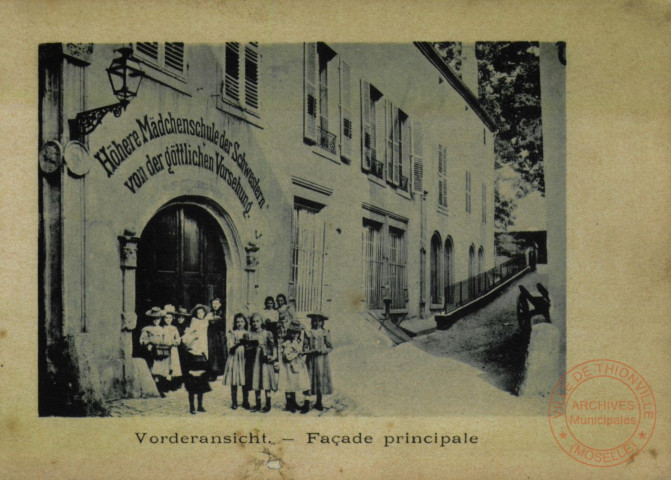 Vorderansicht - Façade principale