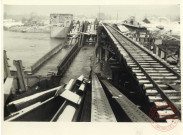 Guerre 1939-1945. Pont sud SNCF sauté, côté gare SNCF