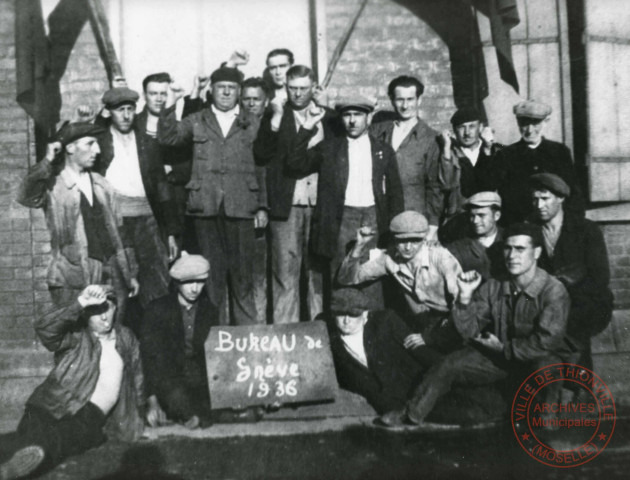 Bureau de grève de l'usine de Jamailles à Rosselange en 1936.